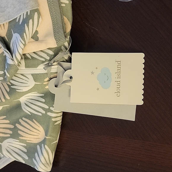 Baby one piece pj's - Picture 3 of 8